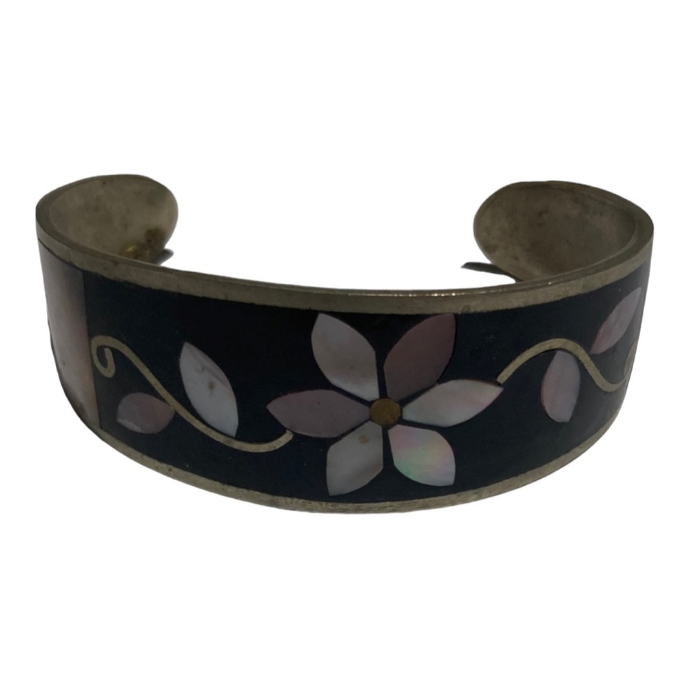 Vintage Alpaca Silver Black Inlaid Mother of Pearl Flower Cuff Bracelet